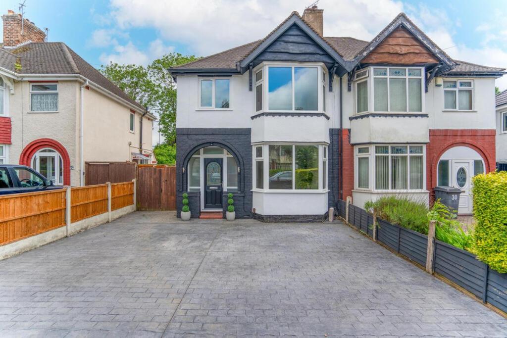 Lymer House - Stylish 3 Bedroom House In Wolverhampton Exteriér fotografie