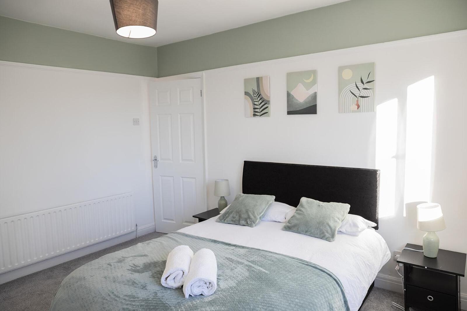 Lymer House - Stylish 3 Bedroom House In Wolverhampton Exteriér fotografie