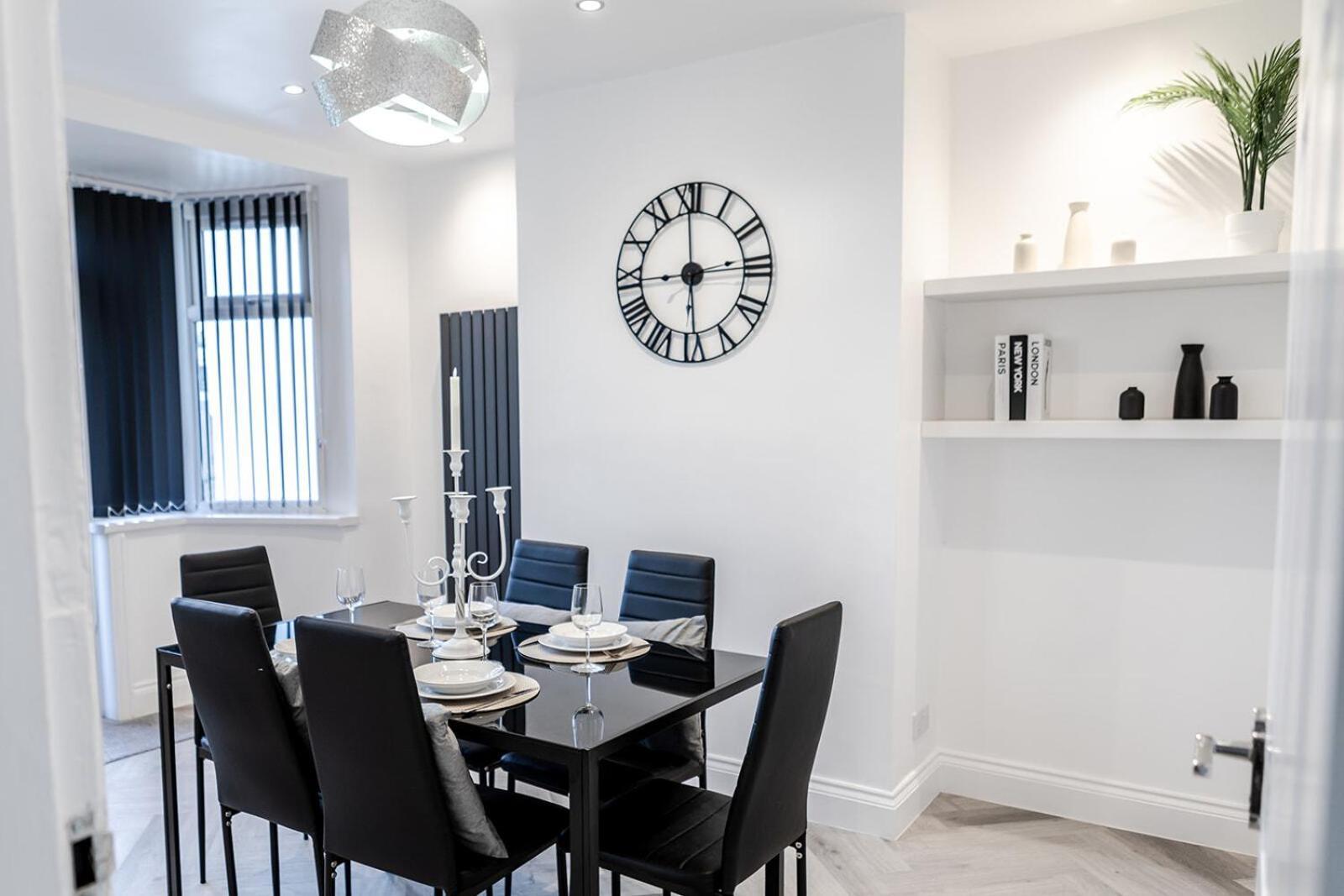 Lymer House - Stylish 3 Bedroom House In Wolverhampton Exteriér fotografie