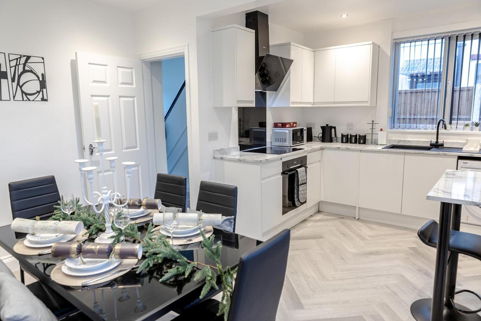 Lymer House - Stylish 3 Bedroom House In Wolverhampton Exteriér fotografie